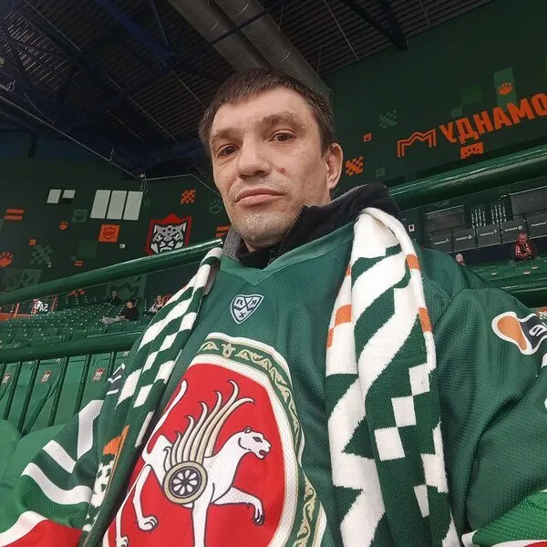 Дмитрий Нежный
